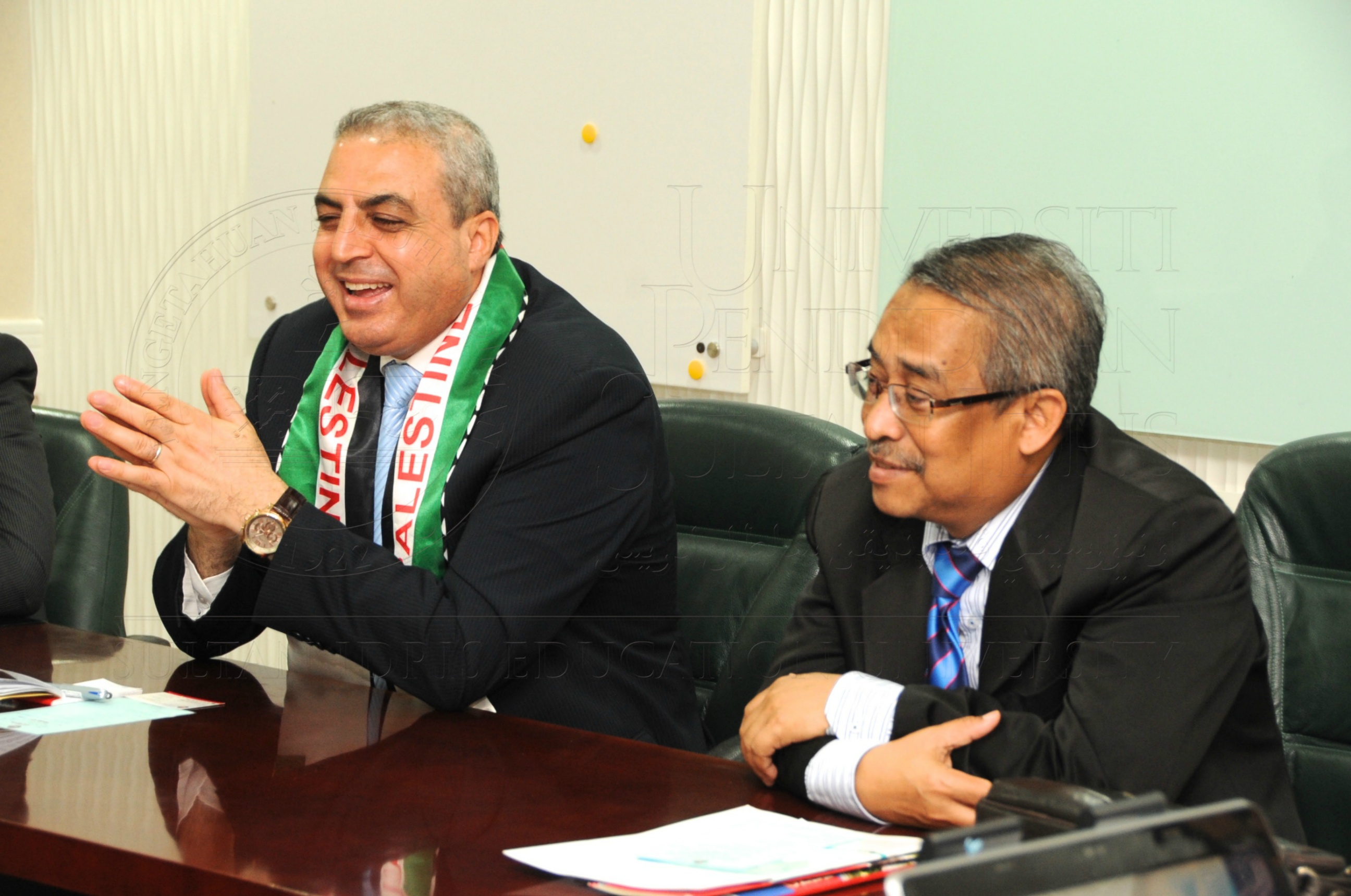 PRO 16 3 PALESTINEHAS 7674